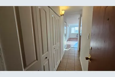 5906 N Sheridan Road #2E, Chicago, IL 60660 - Photo 4