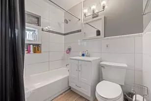5242 W 63rd Pl, Chicago, IL 60638 - Photo 14