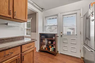 5242 W 63rd Pl, Chicago, IL 60638 - Photo 12