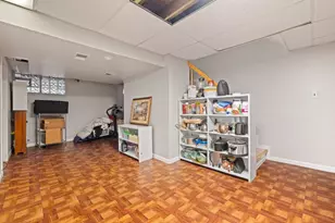 5242 W 63rd Pl, Chicago, IL 60638 - Photo 20