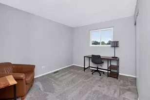 16825 Vicky Ln, Orland Hills, IL 60487 - Photo 12