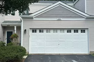 624 Blackstone Ct, Aurora, IL 60504 - Photo 1