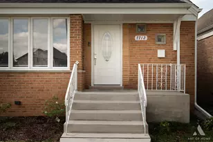 7712 Nagle Ave, Burbank, IL 60459 - Photo 2