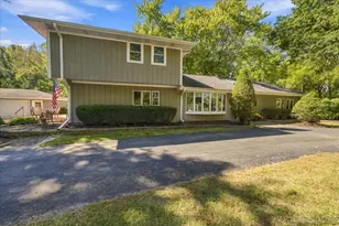 2N720 Woodcrest Dr, West Chicago, IL 60185 - Photo 2