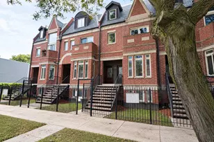 4322 S Berkeley Ave, Chicago, IL 60653 - Photo 8
