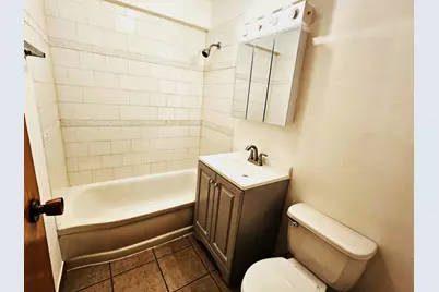 5906 N Sheridan Road #3C, Chicago, IL 60660 - Photo 4