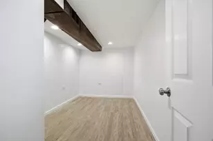 6230 W Foster Ave, Chicago, IL 60630 - Photo 16