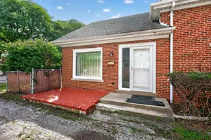 816 S La Grange Rd, La Grange, IL 60525 - Photo 1