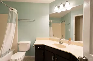 1253 Beechwood Ct, Schaumburg, IL 60193 - Photo 6