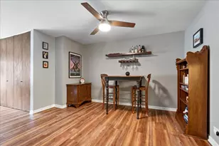 1450 Plymouth Pl, Glenview, IL 60025 - Photo 8