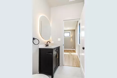 3327 W Division Street #3, Chicago, IL 60651 - Photo 32