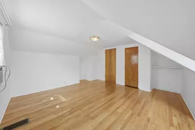 8818 S Sacramento Avenue, Evergreen Park, IL 60805 - Photo 16