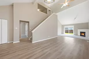 4314 River Glen Dr, Joliet, IL 60431 - Photo 8