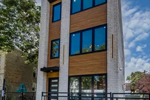 3327 W Division St, Chicago, IL 60651 - Photo 2