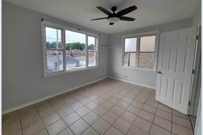 2636 W Berwyn Avenue #2E, Chicago, IL 60625 - Photo 6