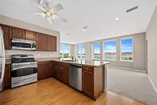 801 Village Center Dr, Burr Ridge, IL 60527 - Photo 6