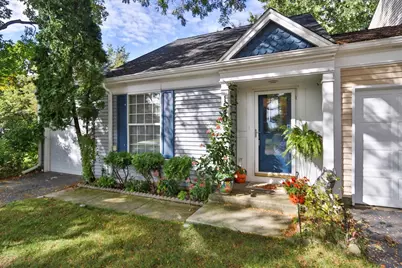 1540 N Broadmoor Court, Palatine, IL 60067 - Photo 2