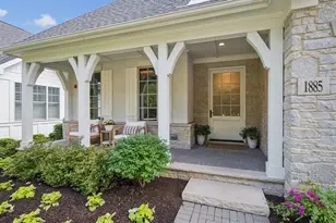 1885 Amberley Ct, Lake Forest, IL 60045 - Photo 2