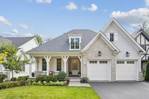 1885 Amberley Ct, Lake Forest, IL 60045 - Photo 1