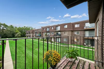 9364 Golf Road #2B, Des Plaines, IL 60016 - Photo 6