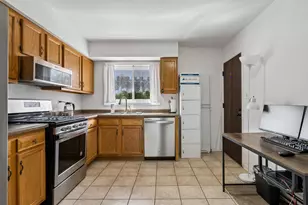 9364 Golf Rd, Des Plaines, IL 60016 - Photo 8