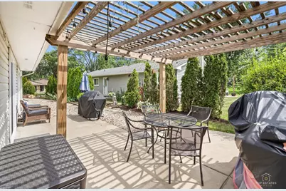 321 Hickory Lane, Schaumburg, IL 60193 - Photo 34