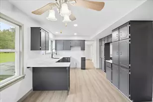 37860 N Metropolitan Ave, Beach Park, IL 60087 - Photo 14