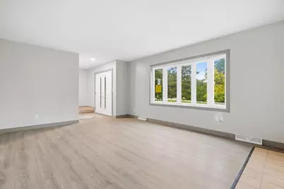 37860 N Metropolitan Avenue, Beach Park, IL 60087 - Photo 8