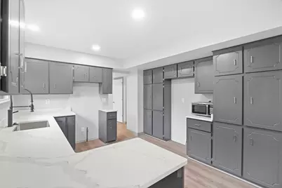 37860 N Metropolitan Avenue, Beach Park, IL 60087 - Photo 20