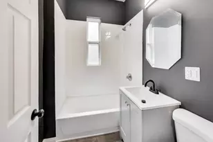 4330 S Langley Ave, Chicago, IL 60653 - Photo 20