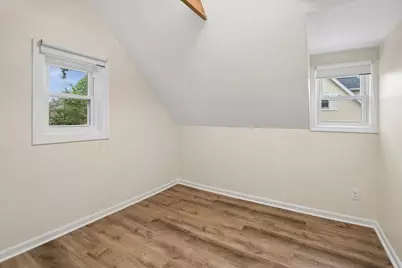 692 Cherry Avenue #B, Lake Forest, IL 60045 - Photo 12