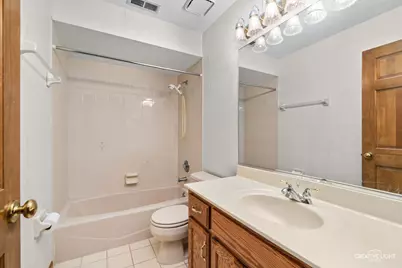 717 Queens Gate Circle, Sugar Grove, IL 60554 - Photo 16