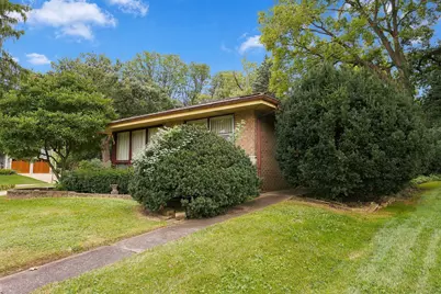 853 Edgewater Drive, Naperville, IL 60540 - Photo 6