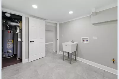 11025 S Avenue O, Chicago, IL 60617 - Photo 18