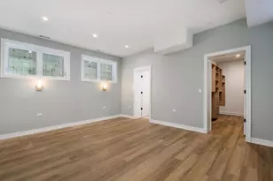 3721 N Kenmore Ave, Chicago, IL 60613 - Photo 14