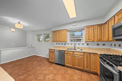 2612 Fontana Drive, Glenview, IL 60025 - Photo 6