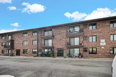 7347 W 79th Place #3C, Bridgeview, IL 60455 - Photo 2