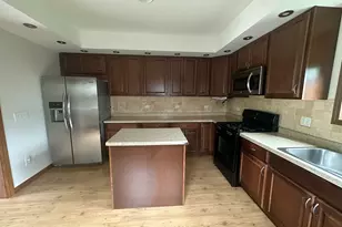 16W031 91st St, Burr Ridge, IL 60527 - Photo 10