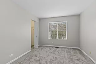 393 Lowell Dr, South Elgin, IL 60177 - Photo 12