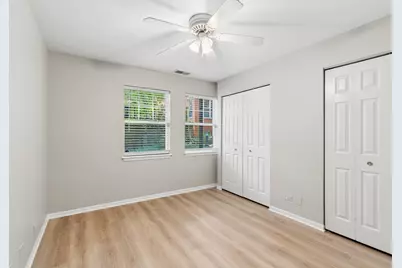 301A W Goethe Street #201, Chicago, IL 60610 - Photo 12