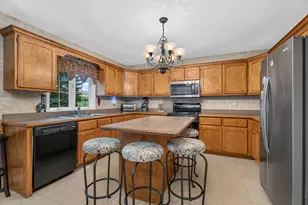 26142 W Highland Dr, Channahon, IL 60410 - Photo 2