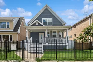 5351 W Foster Ave, Chicago, IL 60630 - Photo 1