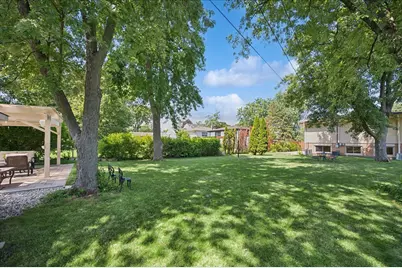 1746 Richfield Avenue, Highland Park, IL 60035 - Photo 18
