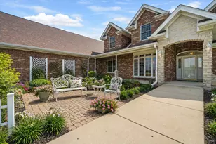 1502 Cherry Rd, Oswego, IL 60543 - Photo 4