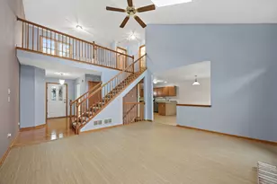 2012 Clover Ln, Woodridge, IL 60517 - Photo 6