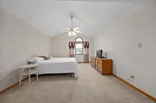 2012 Clover Ln, Woodridge, IL 60517 - Photo 24