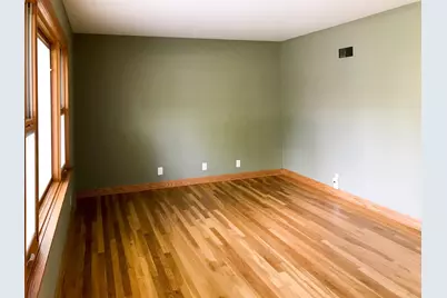 936 Somonauk Street, Sycamore, IL 60178 - Photo 2