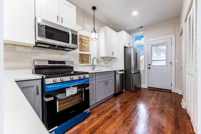 18 S Austin Boulevard #1, Oak Park, IL 60304 - Photo 4