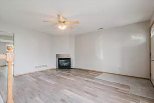 23 Fetzer Dr, Bloomington, IL 61704 - Photo 6