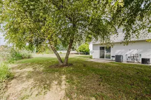 23 Fetzer Dr, Bloomington, IL 61704 - Photo 22